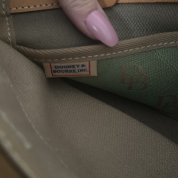 Women’s DB green and brown mid-size hand bag! Excellent condition - Picture 4 of 5